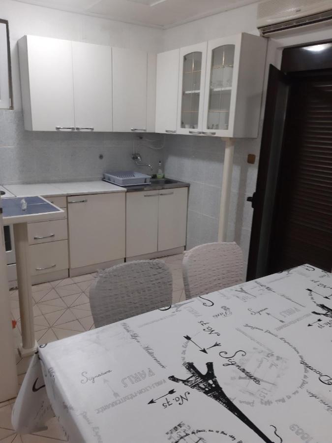 Ivona Apartment *